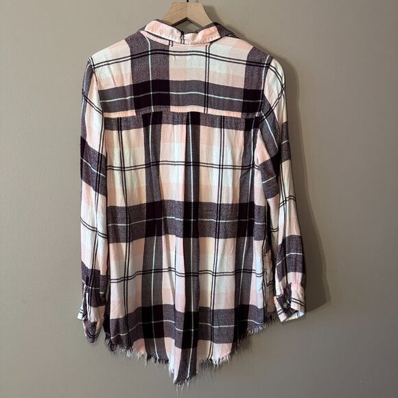 Women's M Aerie Lightweight Plaid Flannel Shirt Pink Raw Hem - Picture 3 of 9